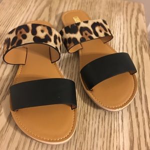 qupid lace up sandals